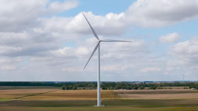 USCentralWindFarm_sized