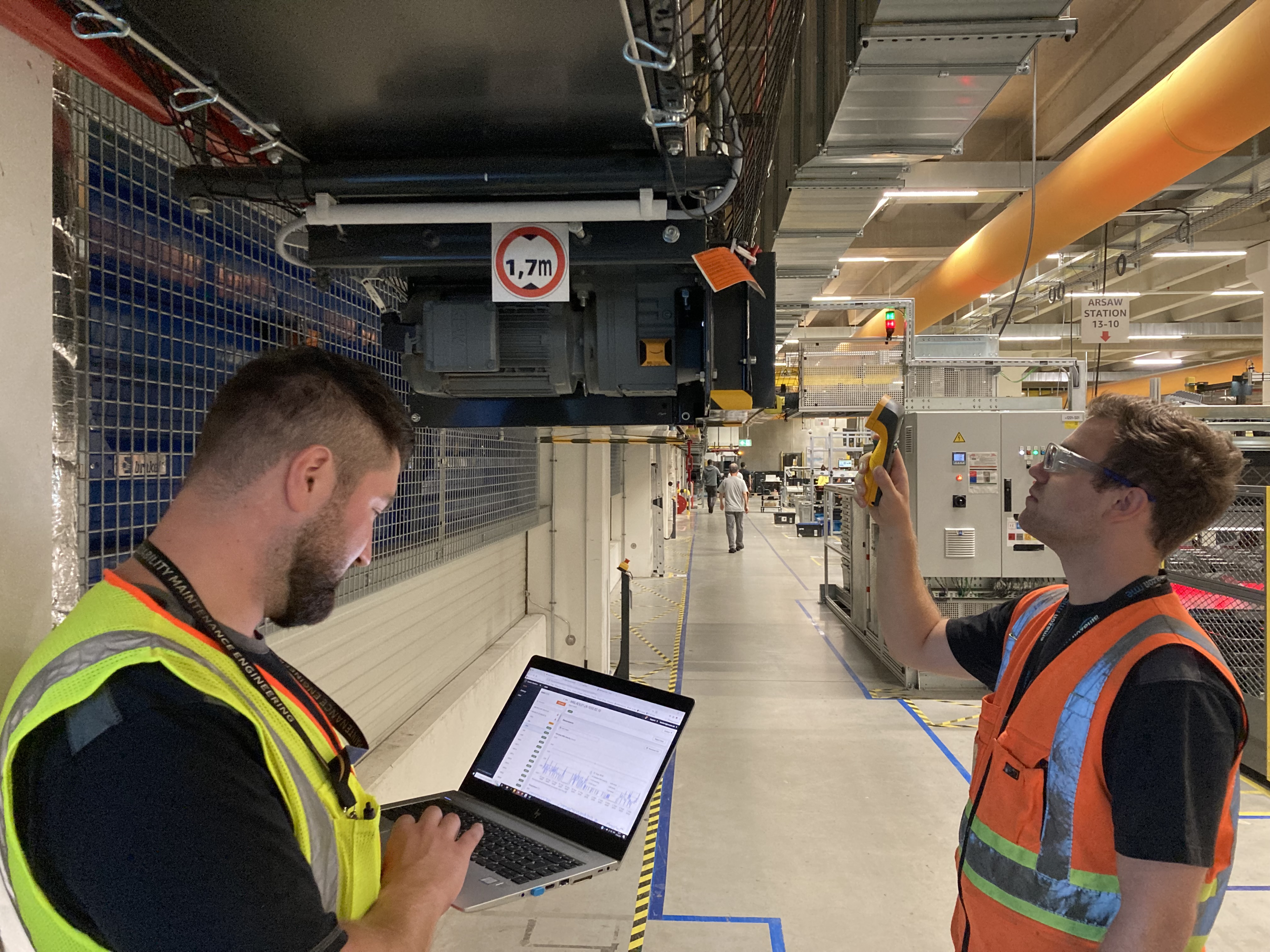 Amazon reliability engineers using Amazon Monitron Amazon reliability engineers using Amazon Monitron