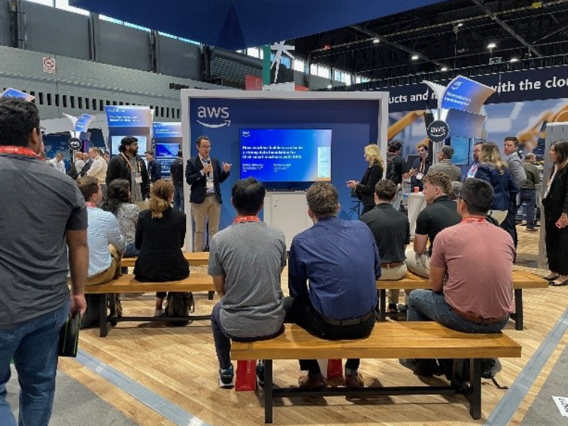 AWS experts leading a live industrial AI demonstration at IMTS