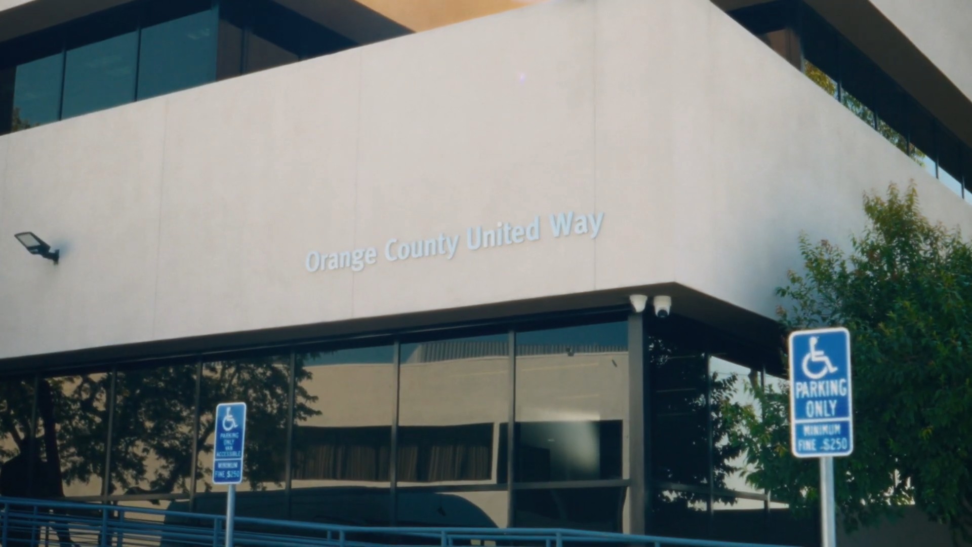 Video about community-centric service with Amazon Connect, showing the Orange County United Way building.