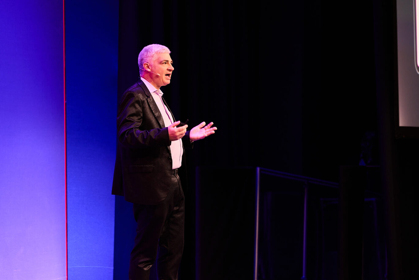 Missing alt text value