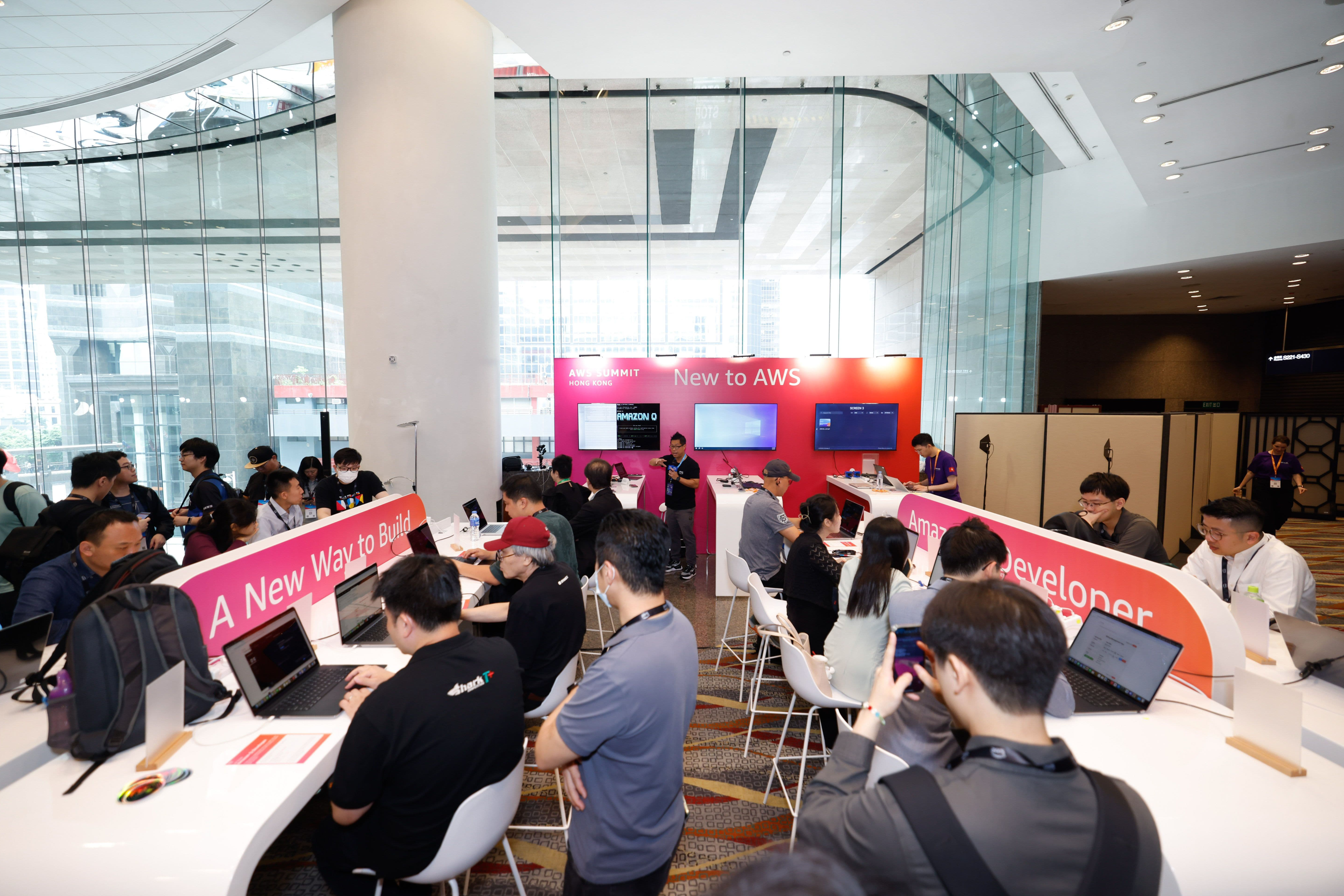 Missing alt text value