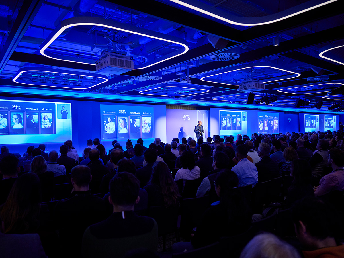 Missing alt text value