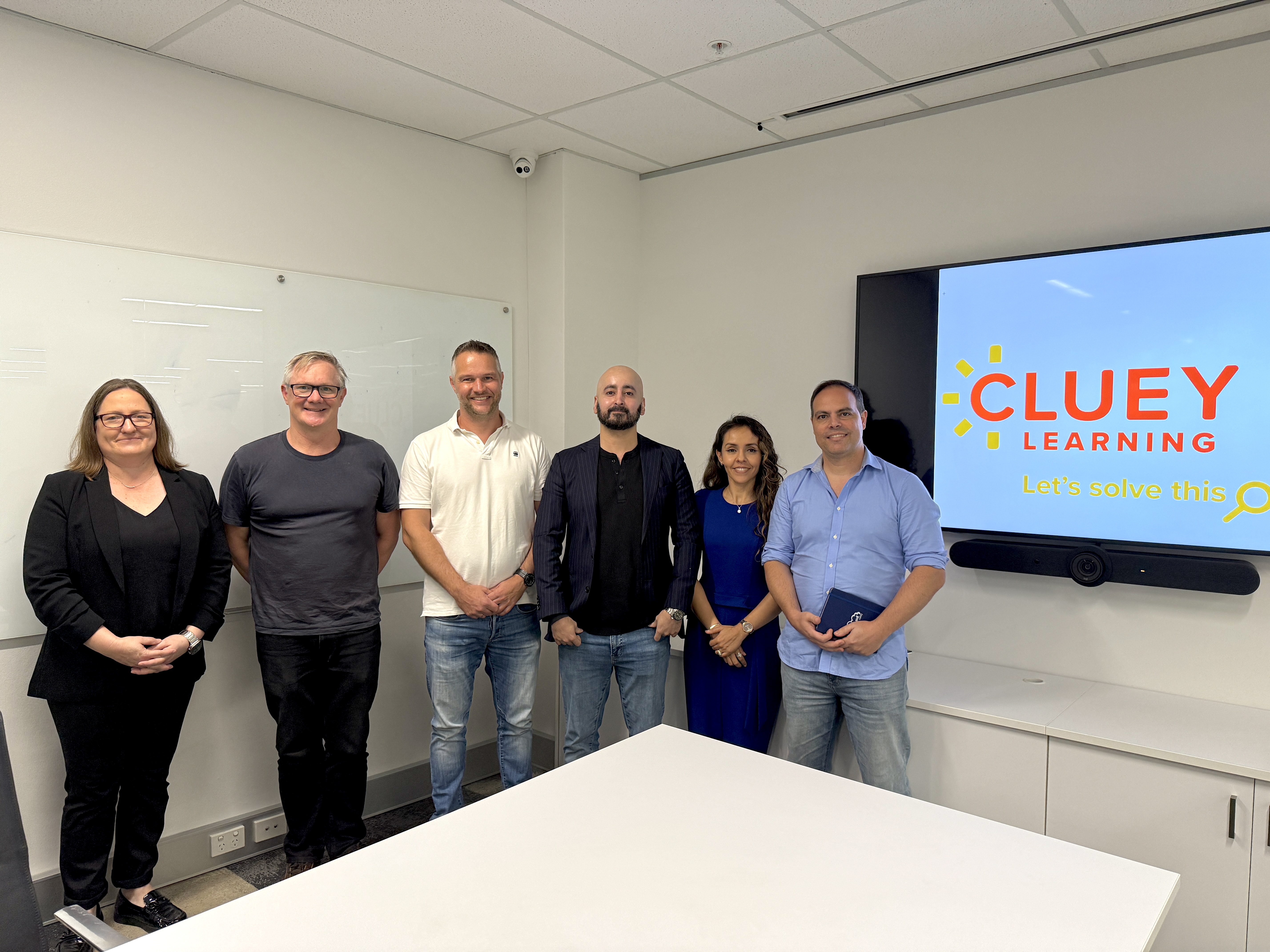 Cluey_Learning-EC-AWS