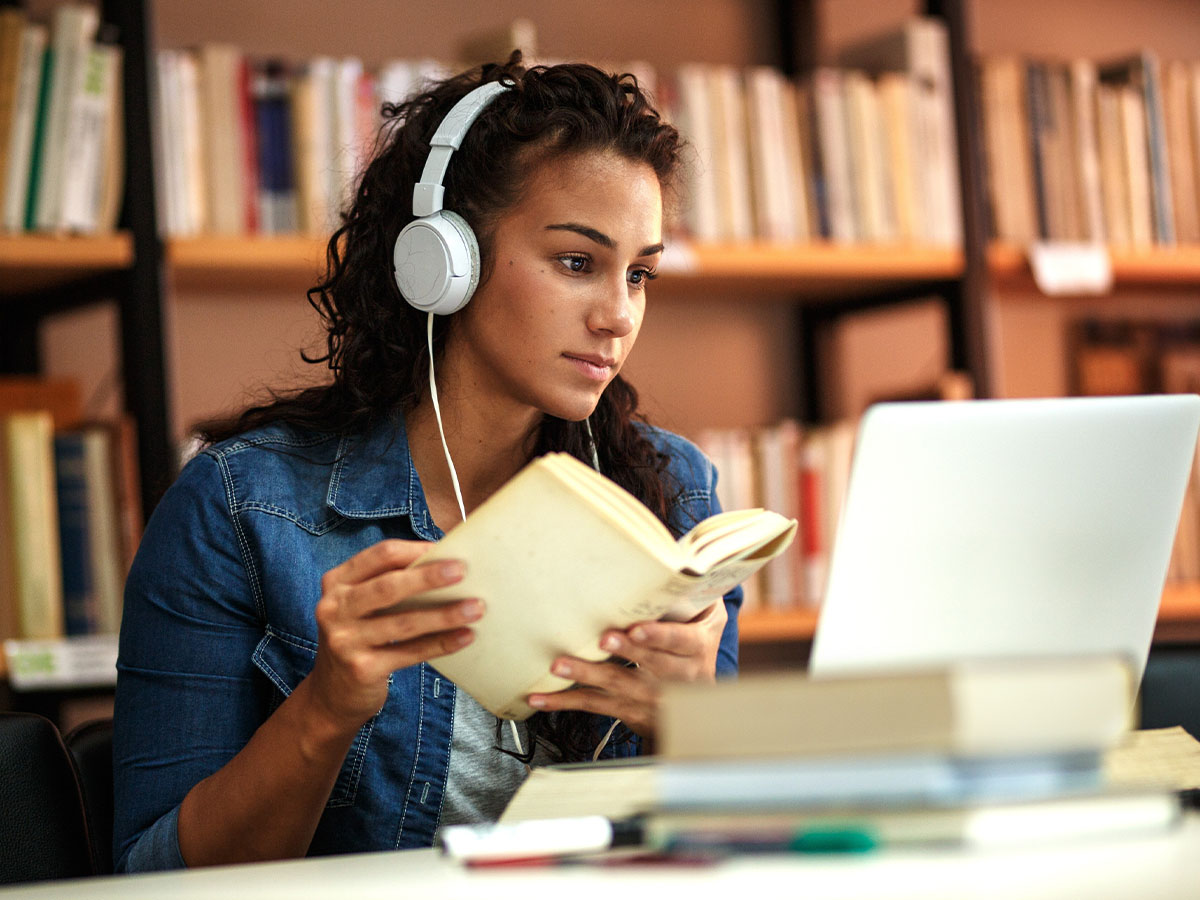 Missing alt text value