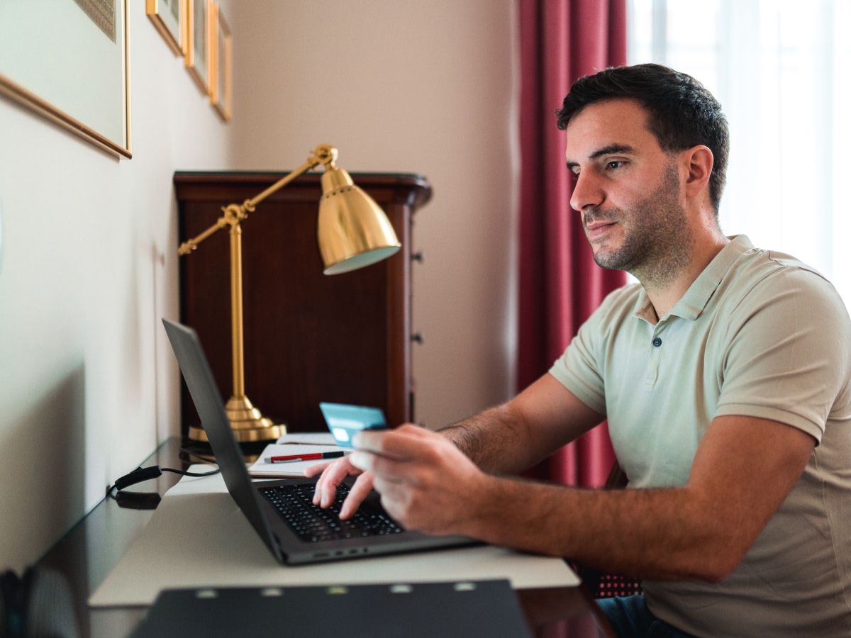 Missing alt text value