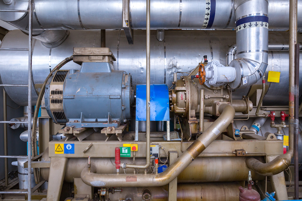 The screw ammonia compressor are specifically engineered to deal with industrial refrigeration installations. Exceptional reliability, high performance and low operating costs.
