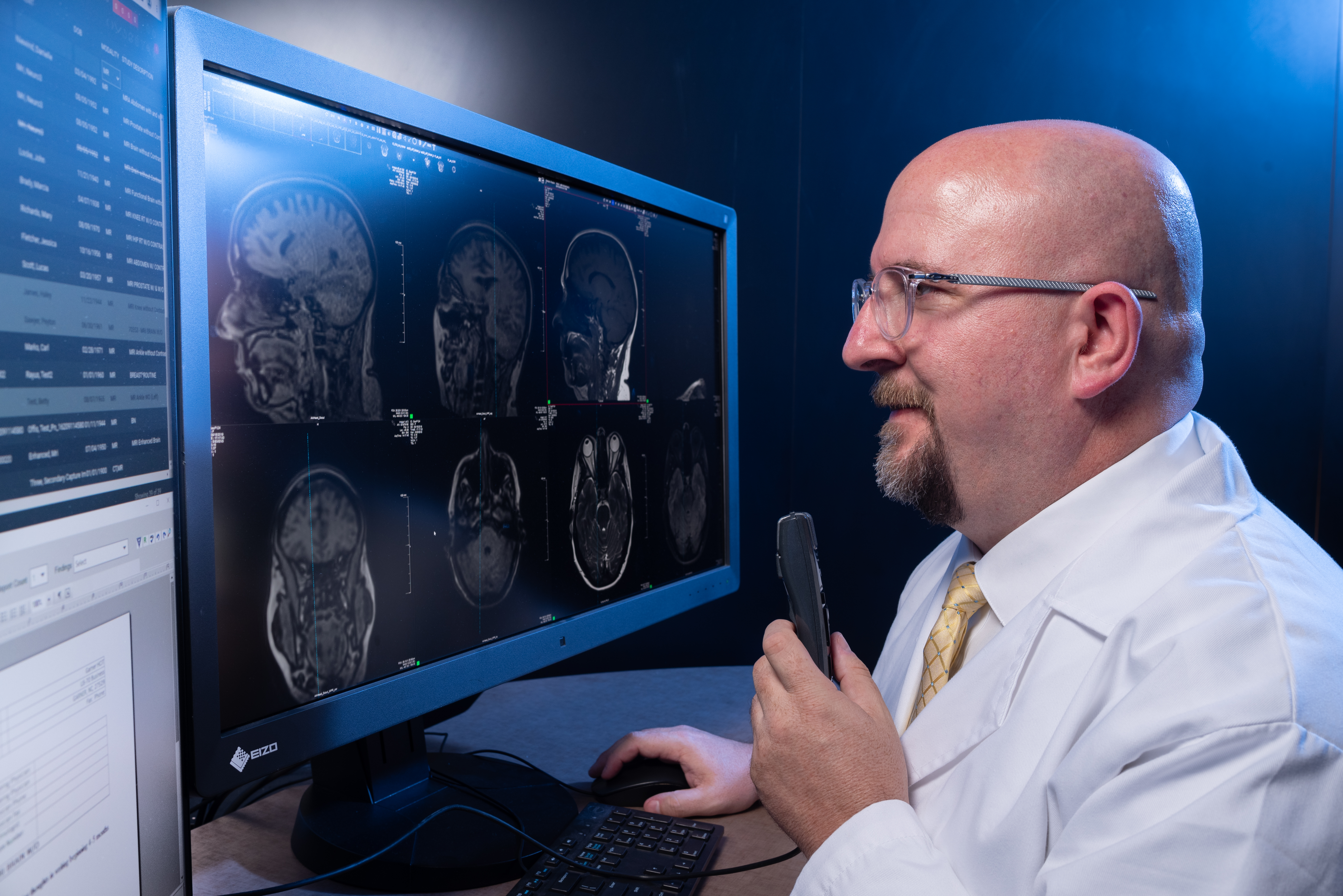 Missing alt text value