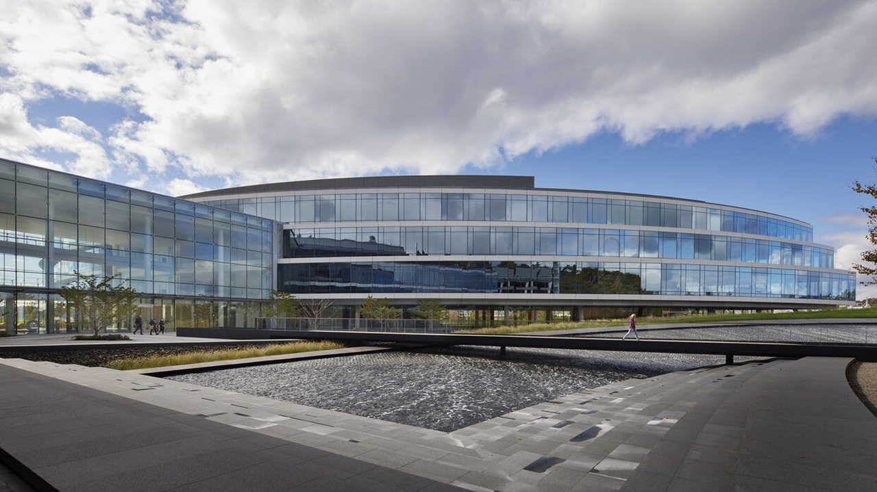 Expedia Headquarters. Seattle, Washington. ZGF Architects. © Copyright 2021 Benjamin Benschneider All Rights Reserved.