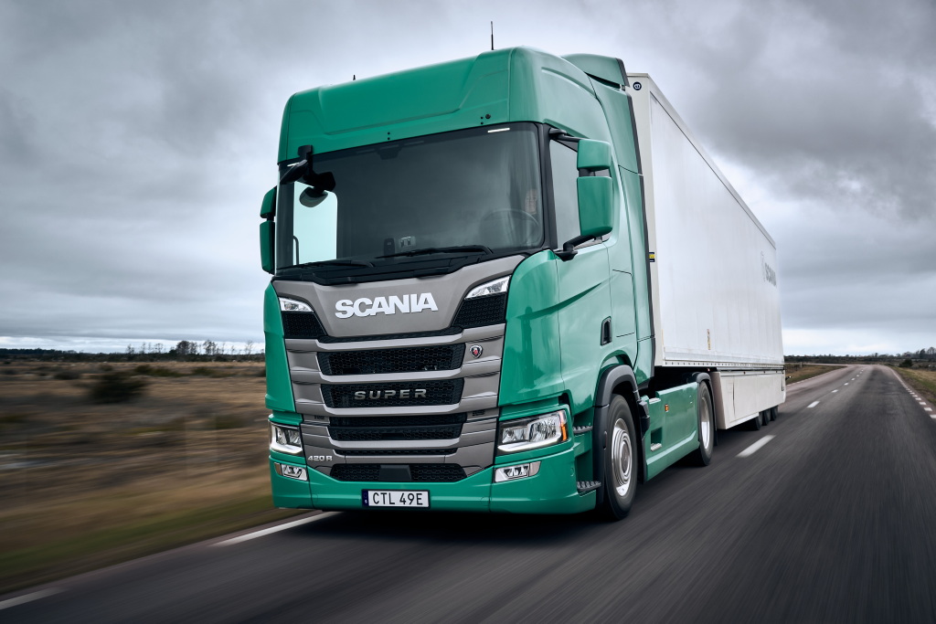 Scania 420 R 4x2 Highline *** Local Caption *** Press test vehicle Alabama
Green truck