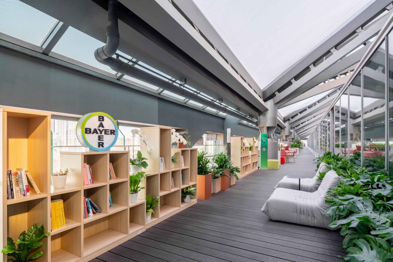 Missing alt text value