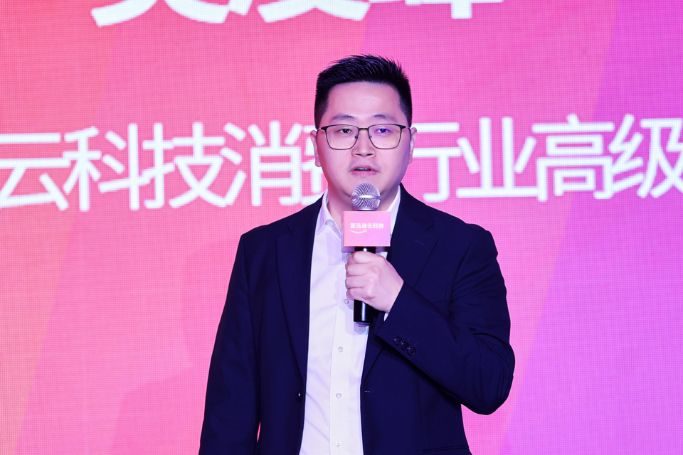 Missing alt text value