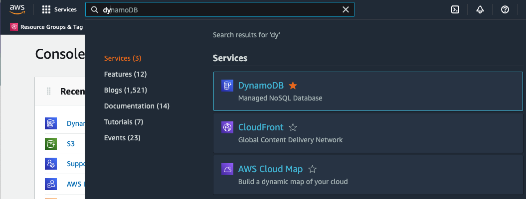 Abra o console do DynamoDB.