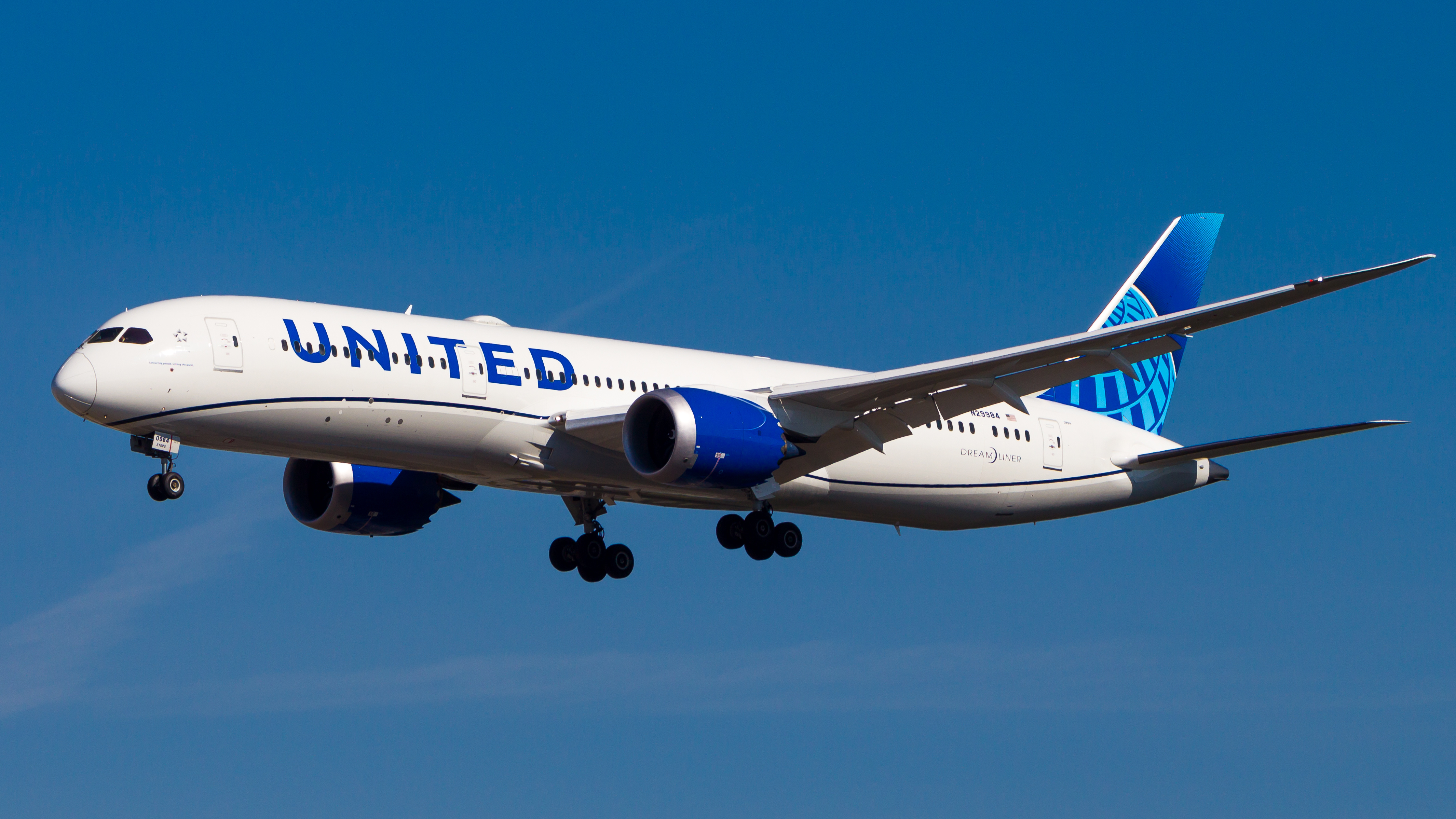 United Boeing 787-9 Dreamliner